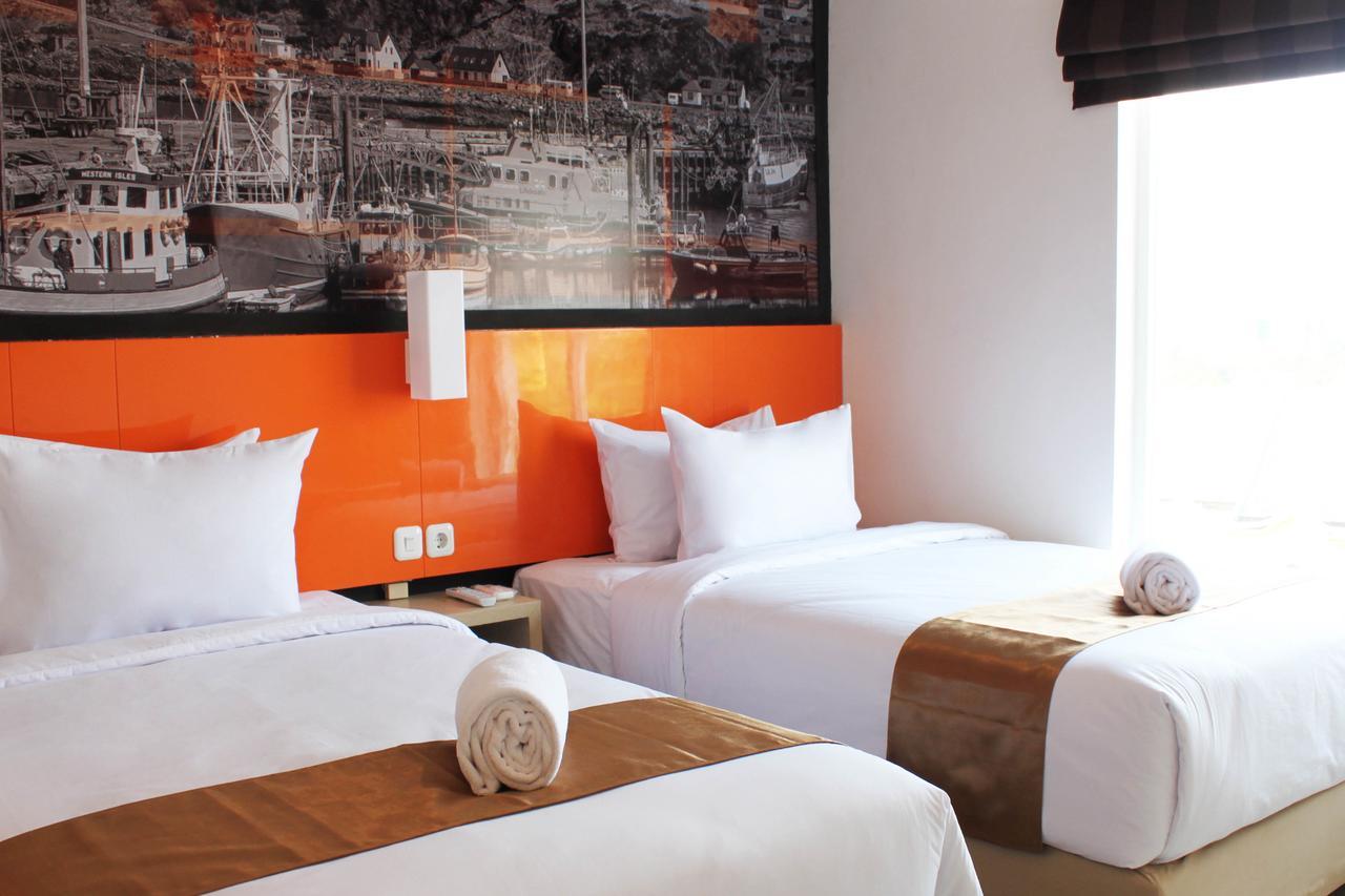 Bliss Soetta Hotel Семаранг Экстерьер фото