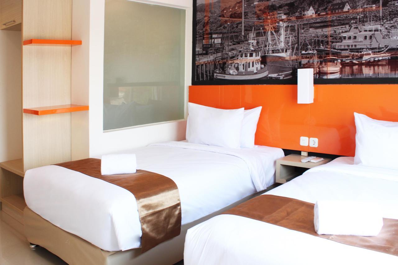Bliss Soetta Hotel Семаранг Экстерьер фото
